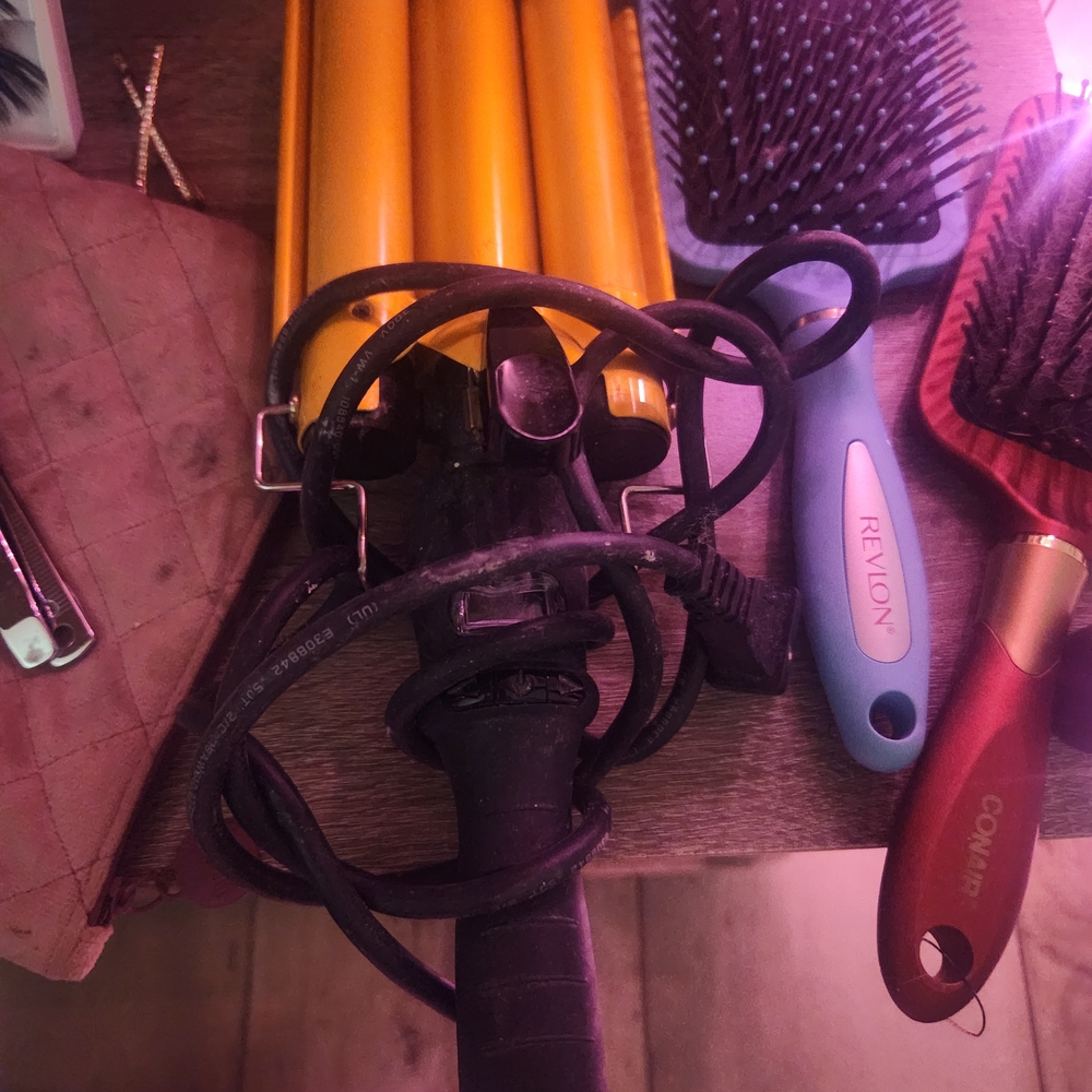 Revlon Yellow Hair Styling Tool